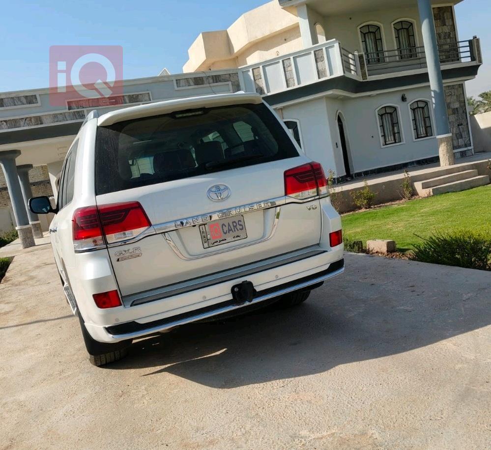 تويوتا لاندكروزر